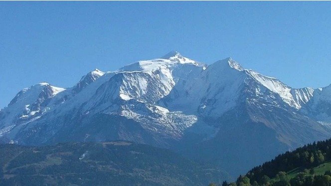 जलवायु परिवर्तन की मार से जूझ रहा हिमालय: सूख रहे जलस्रोत, बढ़ रहा पलायन, रिपोर्ट ने बढ़ाई चिंता