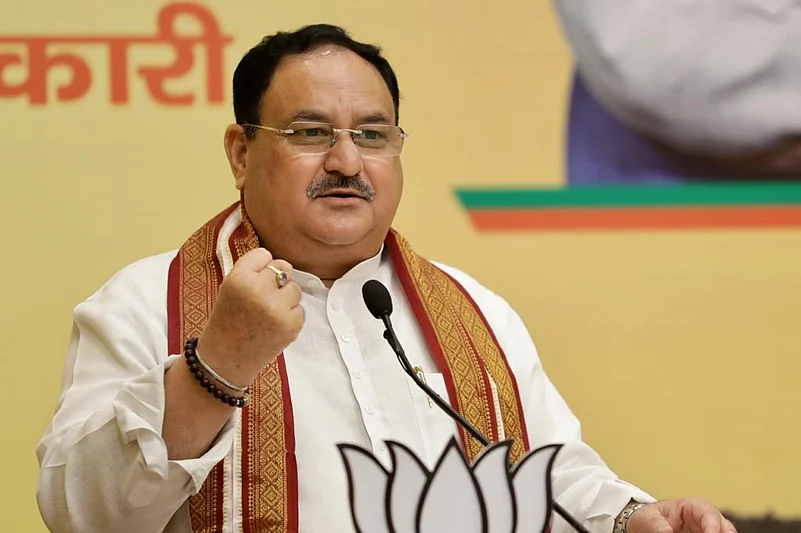 असम बाढ़ का जायजा लेने पहुंचे जेपी नड्डा, बोले- राहत और पुनर्वास में नहीं होगी कोई कमी